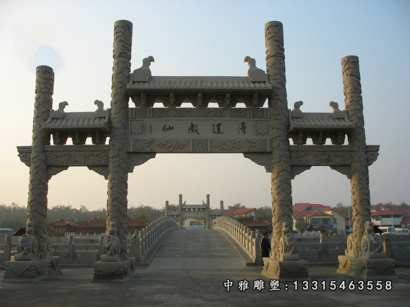 冲天式牌坊石雕，三门牌坊