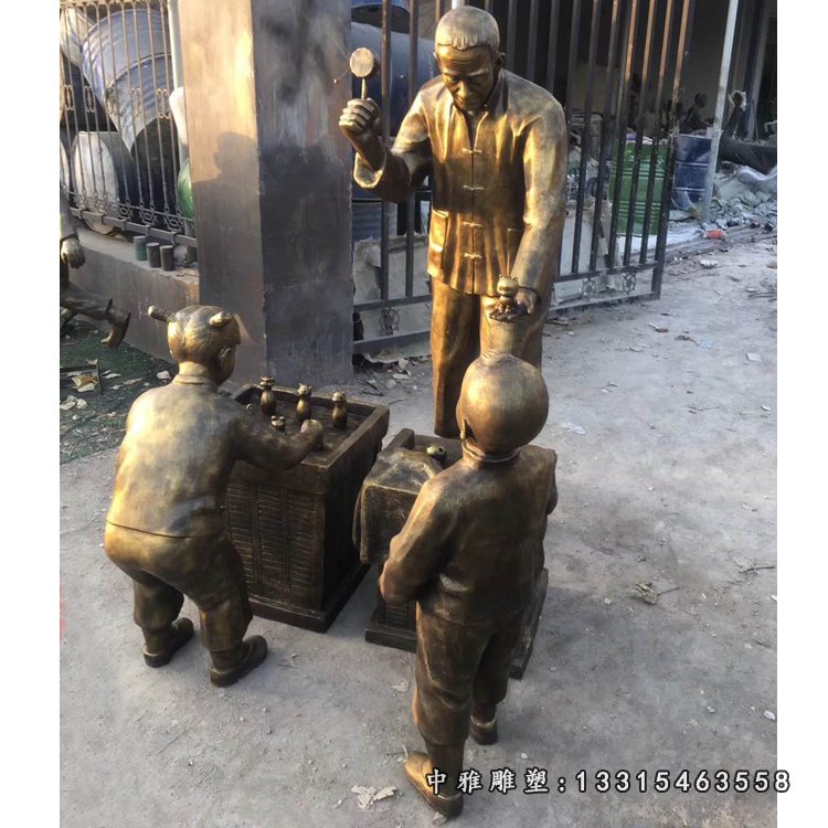 步行街卖玩具的人物铜雕，小品铜雕 (2)