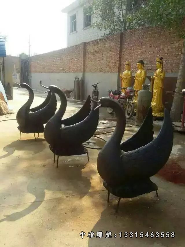 公园动物铜雕，天鹅雕塑