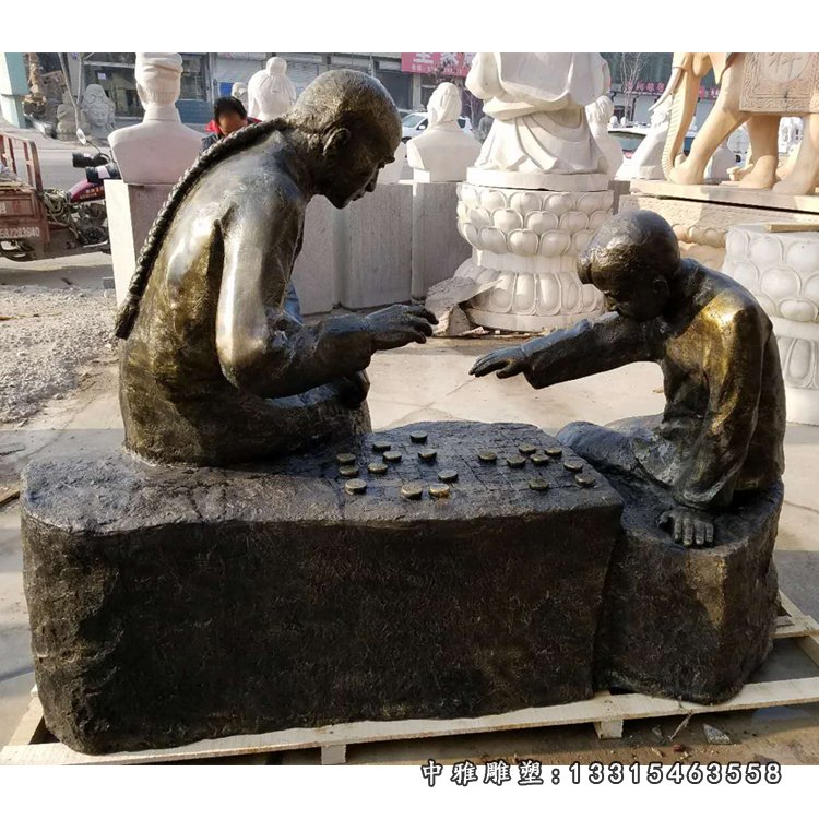 下棋雕塑，玻璃钢仿铜景观雕塑 (2)