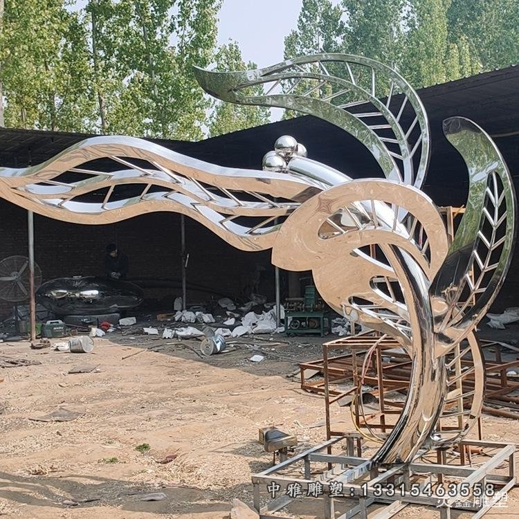 抽象不锈钢树叶雕塑
