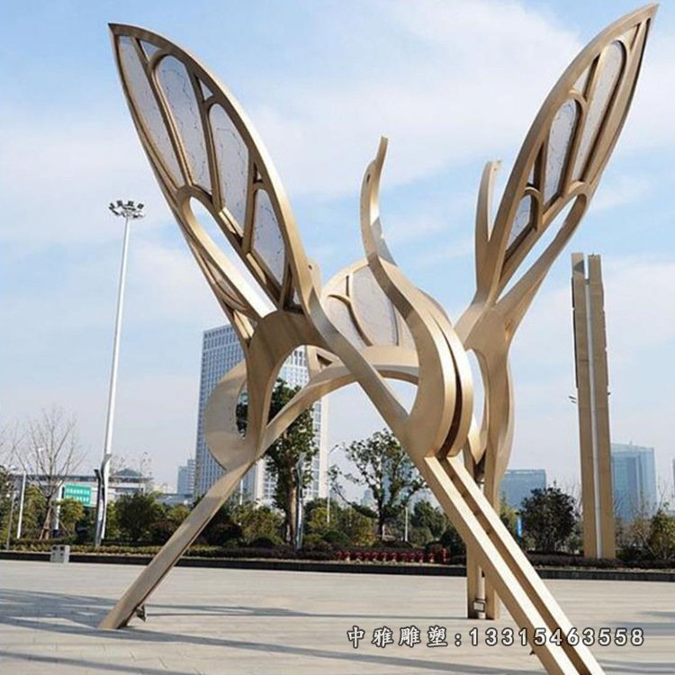 广场大型抽象几何仙鹤雕塑