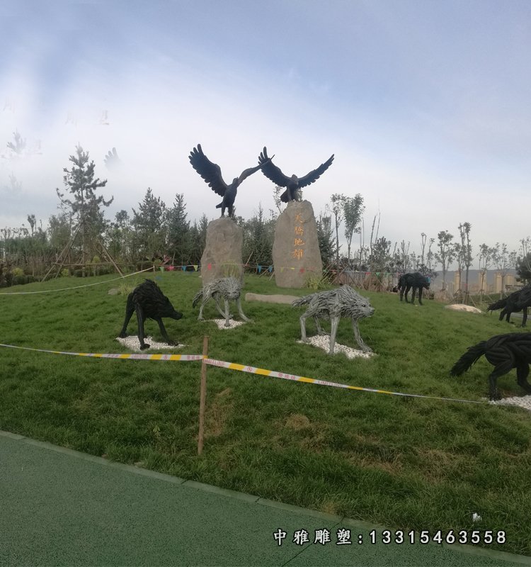 青石飞鹰 石雕广场动物雕塑