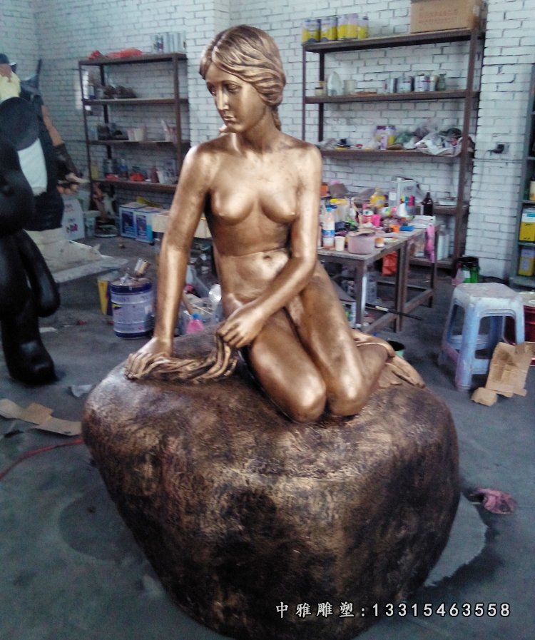 玻璃钢仿铜丹麦小美人鱼雕塑 西方景观雕塑