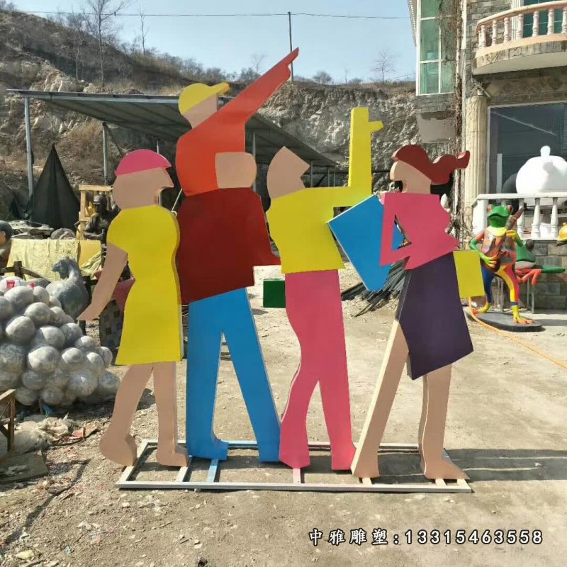 不锈钢彩绘逛街人物雕塑 (1)