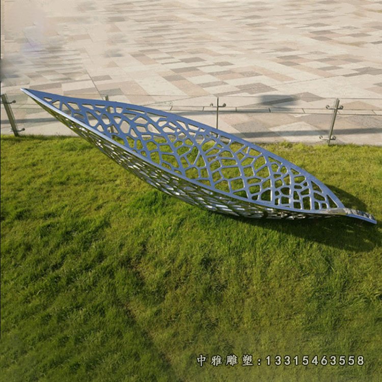 草坪不锈钢镂空树叶雕塑 (4)
