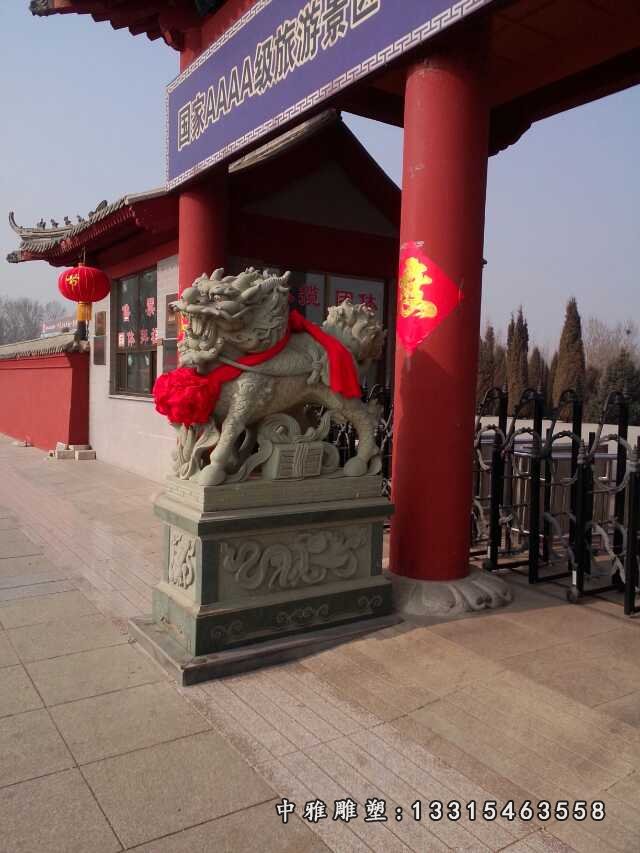 青石景区看门麒麟门墩 (2)