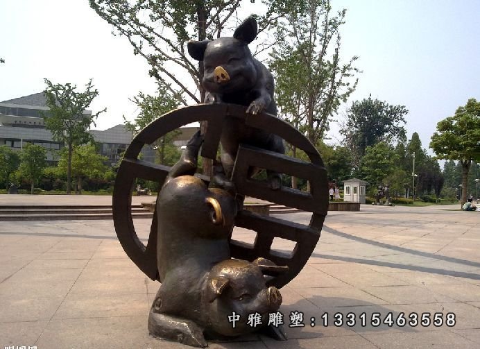 铜雕动物雕塑，铜猪雕塑，公园景观铜雕