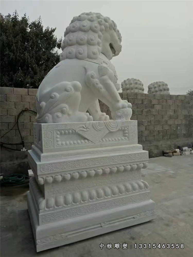 门口看门石狮子（1）