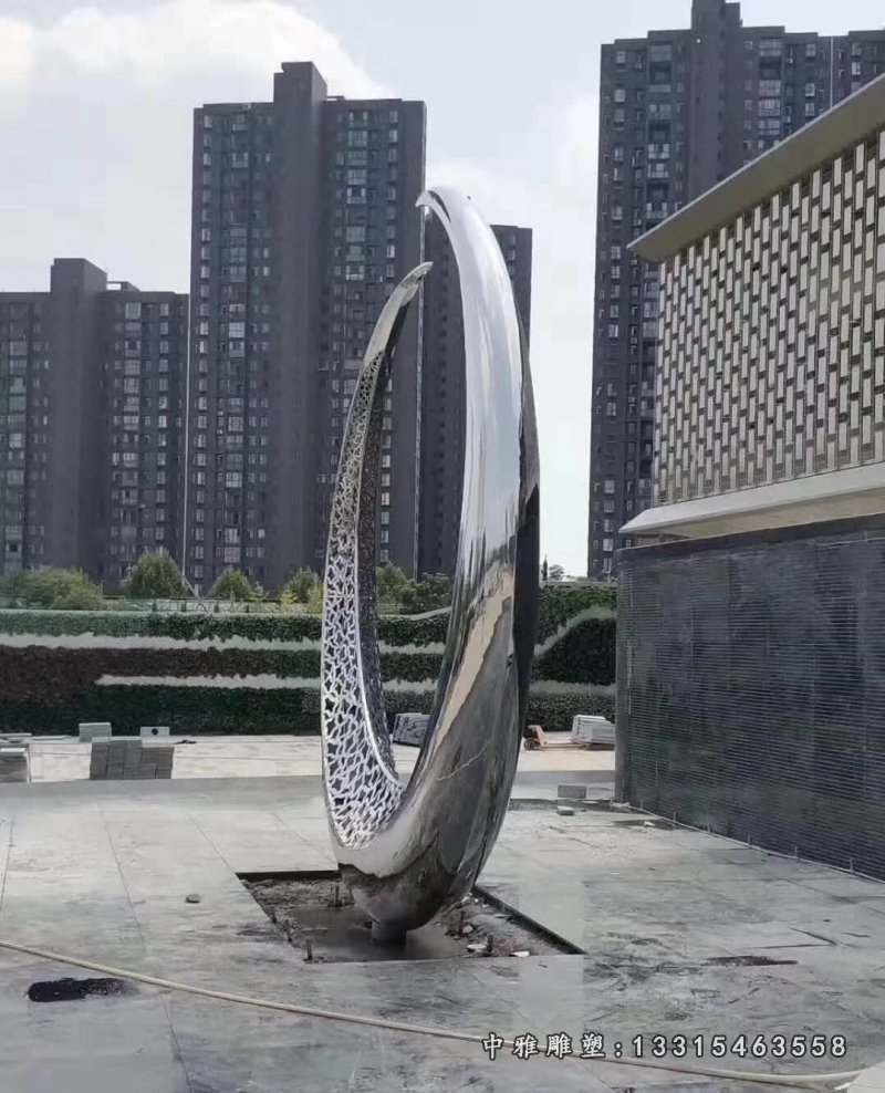 不锈钢抽象月亮雕塑 (2)