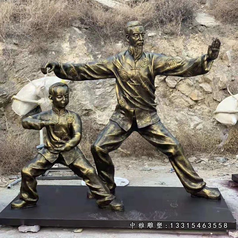 仿铜打太极人物广场景观雕塑，玻璃钢仿铜人物雕塑