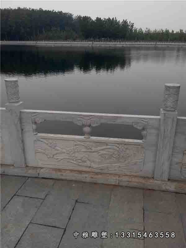 浮雕栏板石雕