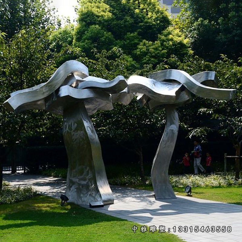 不锈钢创意门雕塑,公园景观雕塑
