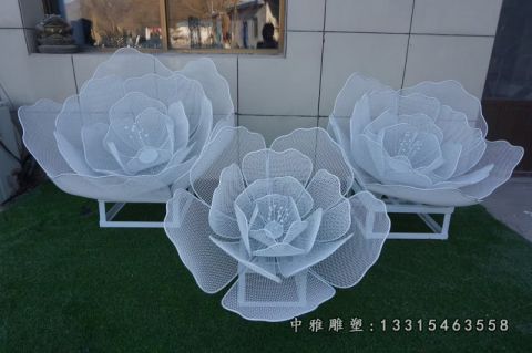 不锈钢镂空荷花雕塑