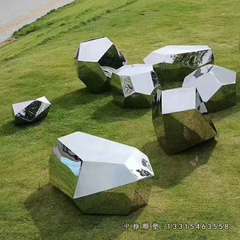 不锈钢景观石雕塑