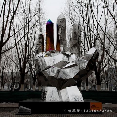 广场不锈钢双手雕塑