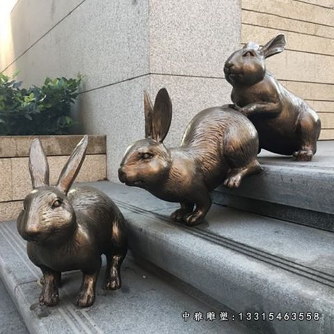 公园铜雕兔子