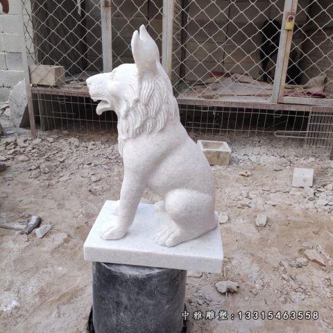 动物石雕狗熊