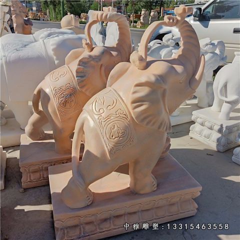 卷鼻石雕大象