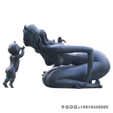 公园铜雕一家人