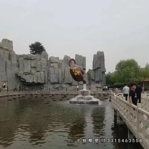 广场铜雕茶壶