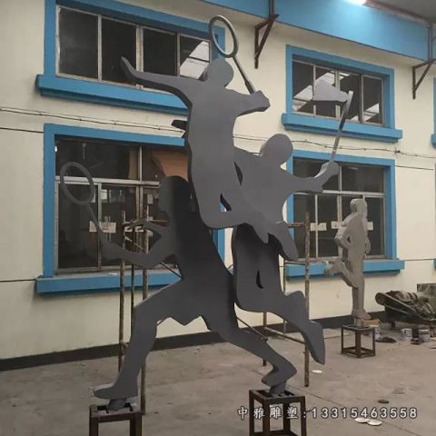 不锈钢公园打羽毛球人物