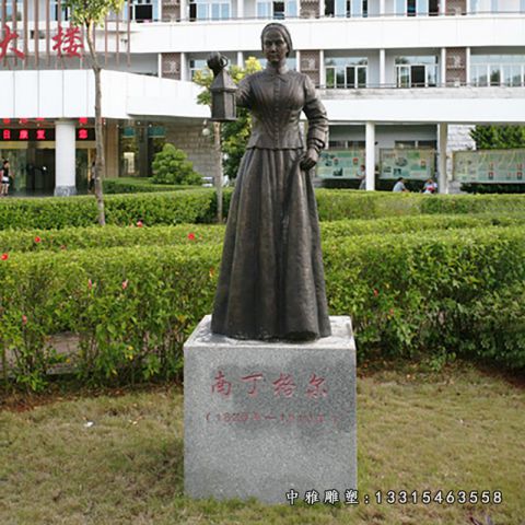 名人铜雕南丁格尔