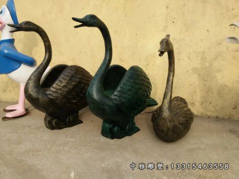 铜雕天鹅动物雕塑