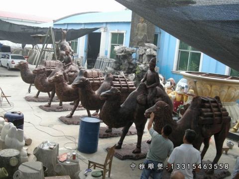 公园铜雕骆驼