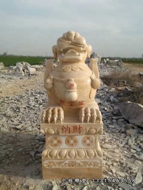 瑞兽石雕貔貅