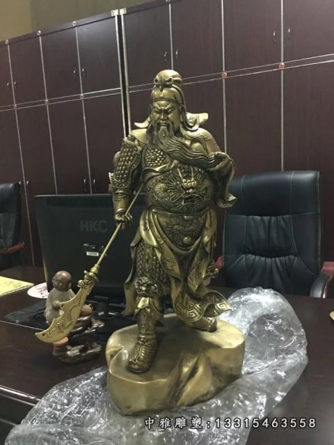 持刀铜雕关公雕塑