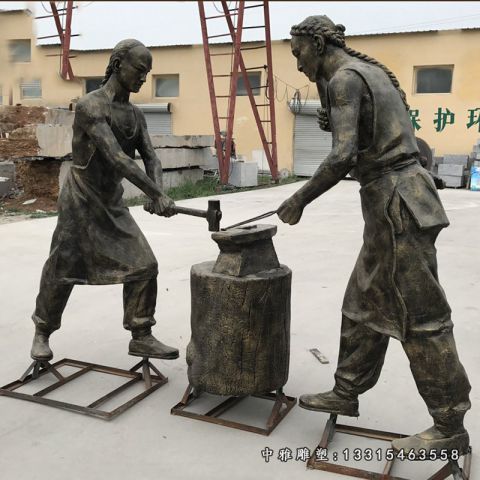 民俗铜雕打铁人物