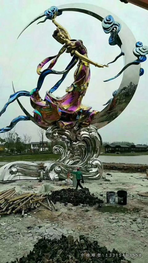 广场不锈钢嫦娥奔月雕塑