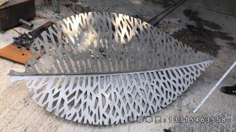 公园不锈钢树叶景观雕塑