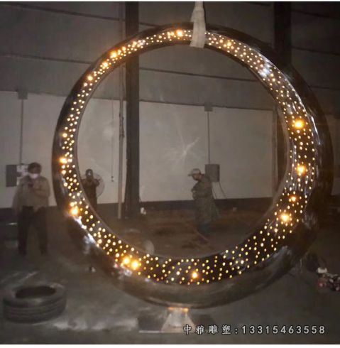 不锈钢发光月亮雕塑