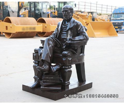 铜雕西方名人达尔文