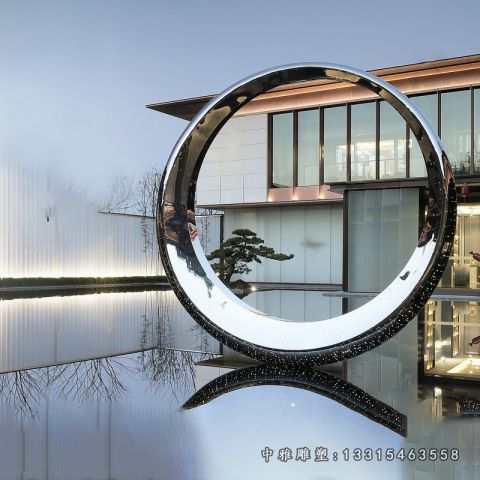 不锈钢水景月亮雕塑