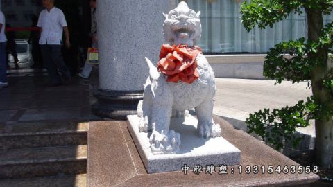 石雕独角兽动物