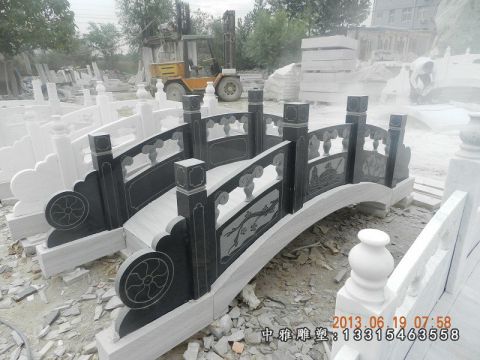 小型石桥雕塑