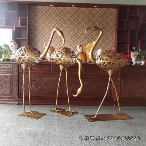 不锈钢展翅仙鹤