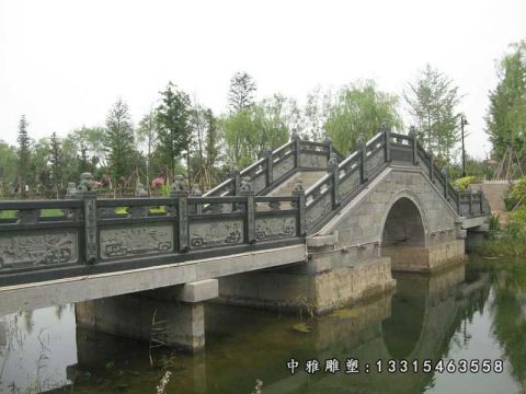 园林石雕小桥