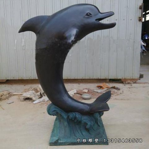 跳跃铜雕海豚