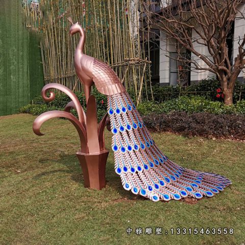 园林铜雕孔雀