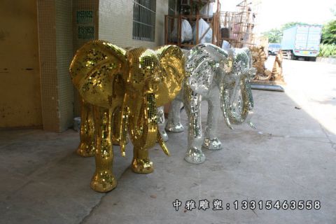 铜雕公园大象