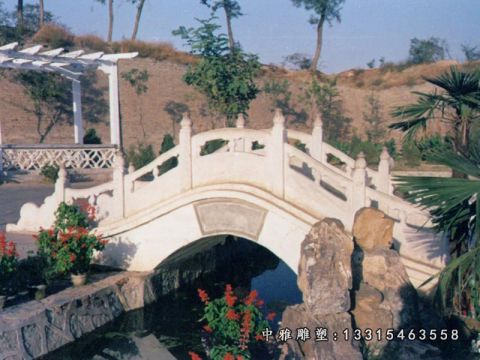石桥公园景观雕塑