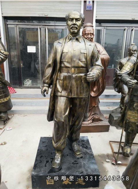 铜雕名人白求恩雕像