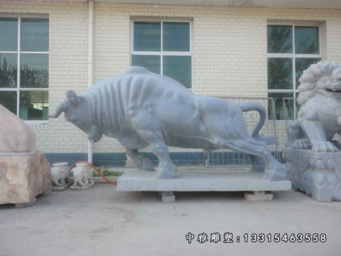 公园石雕开荒牛