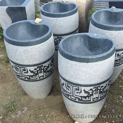 青石水缸公园雕塑