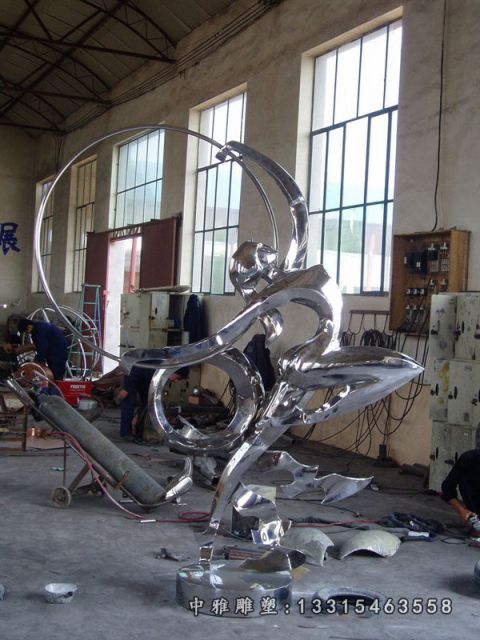 不锈钢体操抽象人物雕塑