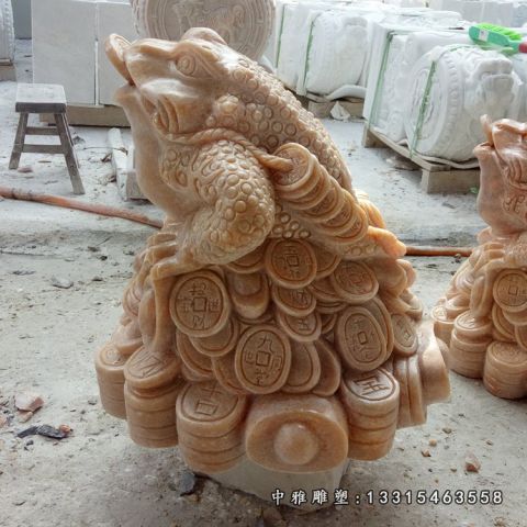 晚霞红金蟾动物雕塑